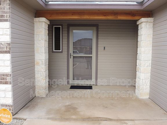 2nd image of 1217 Elmo Ln