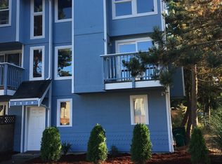 2529 SW Cloverdale St, Seattle, WA 98106