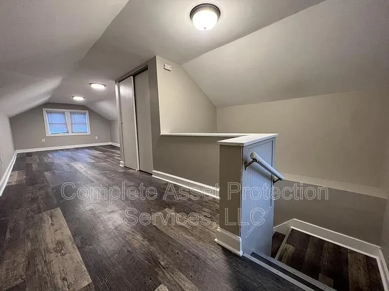 2830 Blake Rd — Photo 10