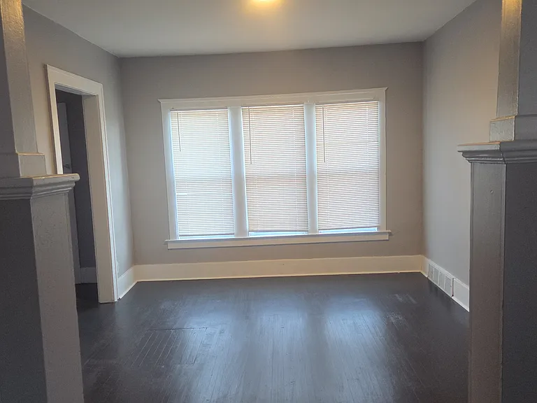 9421 Ravenswood St #2 — Photo 6