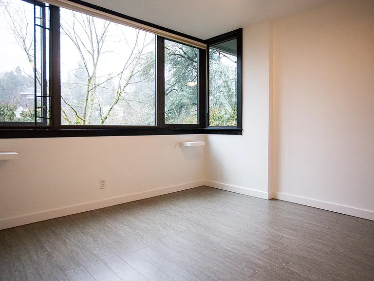 2020 SW Main St #706 — Photo 7