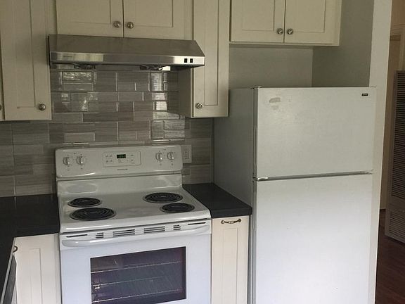 4th image of 1472 Ebener St