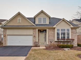 2069 Inverness Dr, Vernon Hills, IL