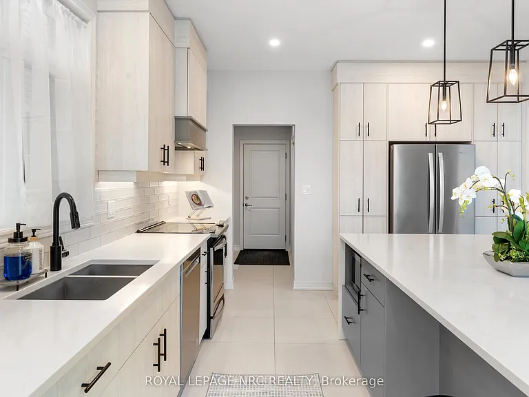 20 Myrtle St — Photo 13
