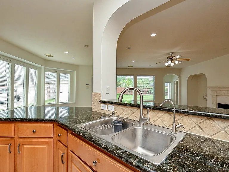 12522 Aliso Bend Ln — Photo 11