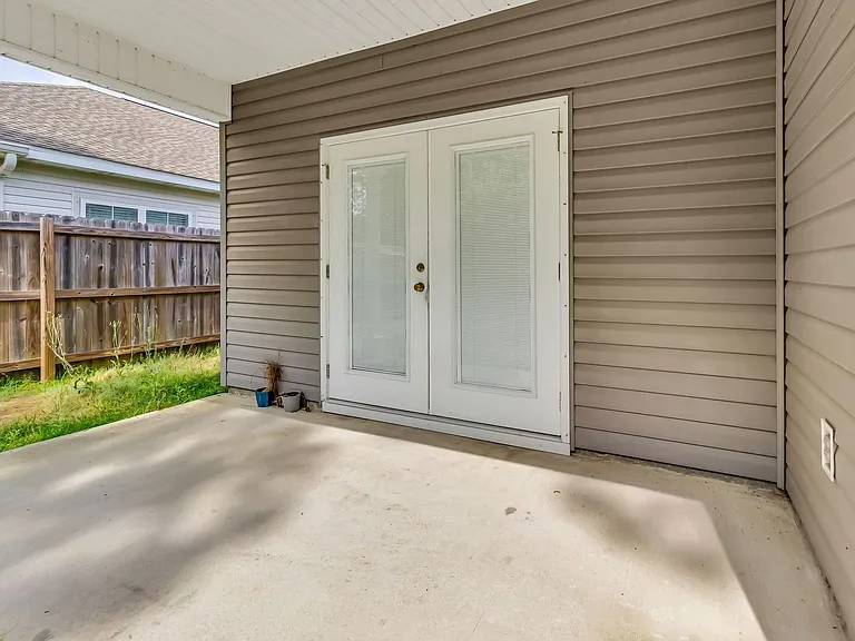 2281 Tom St — Photo 29