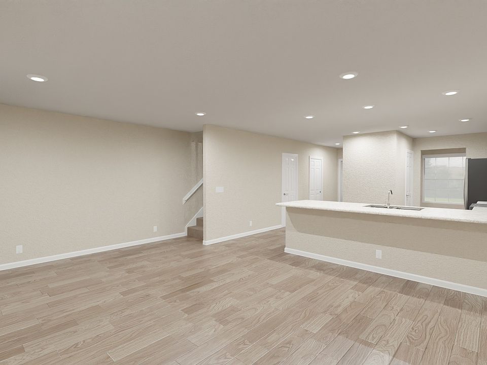 Move-in ready, 3 bedroom, open-layout townhome for sale in Winter Haven, FL