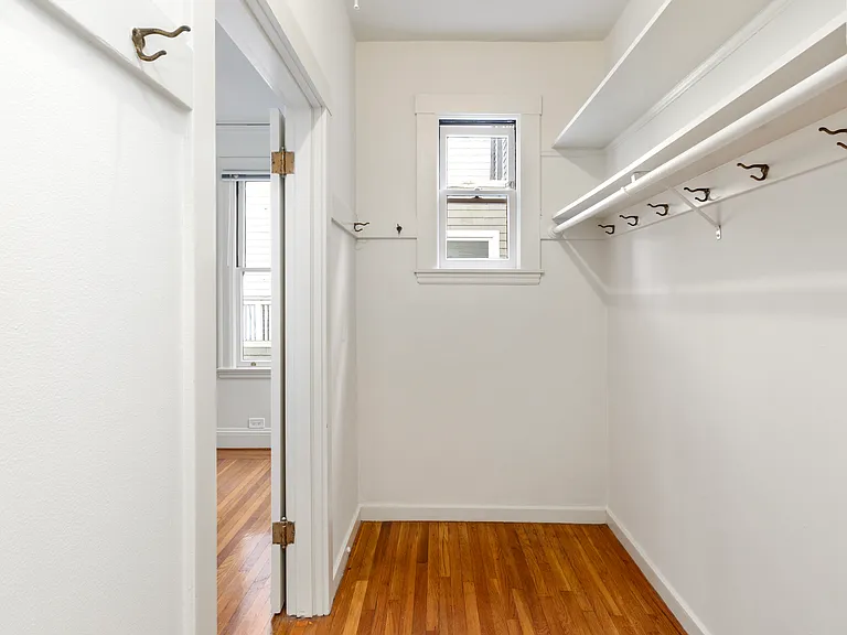 630 Lake St #201 — Photo 6