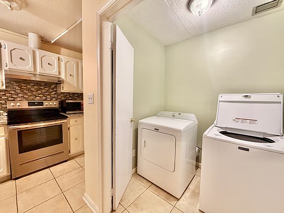 3rd image of 41 12th St #1