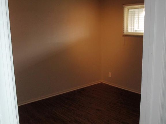 5th image of 2226 W Campbell Ave APT 2