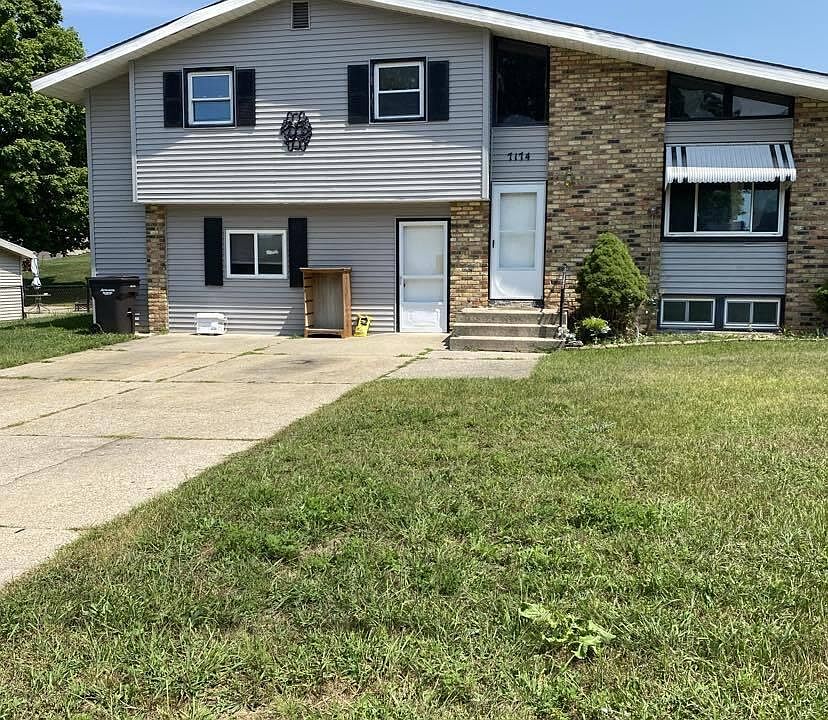 1st image of 7174 Martin Ave SE