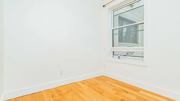 Rented by Nooklyn NYC LLC | media 62