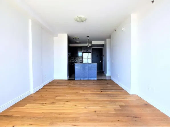 3440 Guider Avenue image 11 of 13