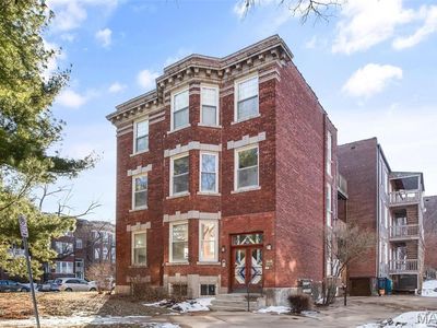 5900 Nina Pl APT 1, Saint Louis, MO, 63112