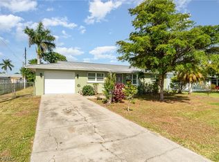 1385 Lincoln Ave, North Fort Myers, FL 33917