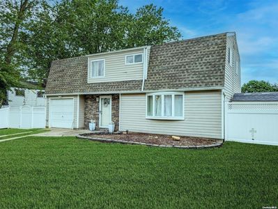 9 Eagle Street, Selden, NY, 11784
