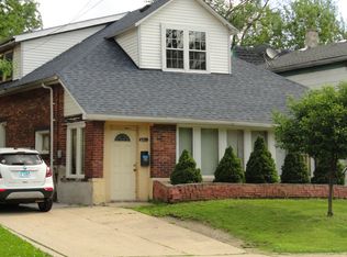 2653 Vermont St, Blue Island, IL 60406