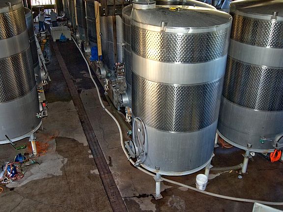 Winery Fermentation Tanks
