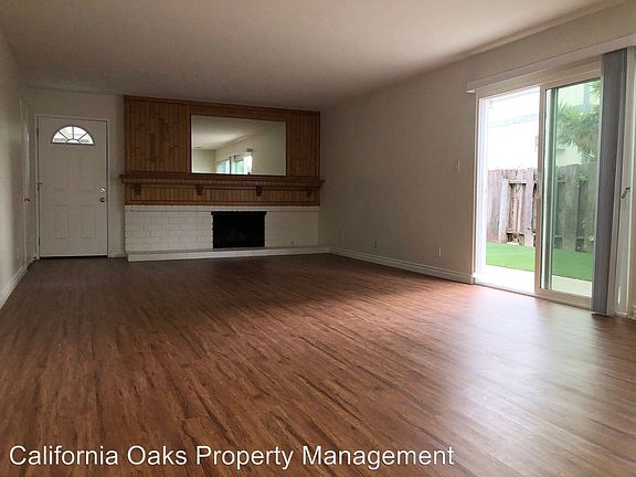 3rd image of 2489 Bayshore Ave