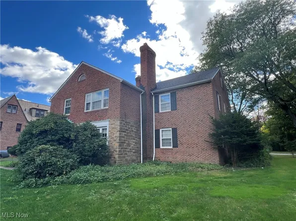 19226 Winslow Rd, Shaker Heights, OH 44122