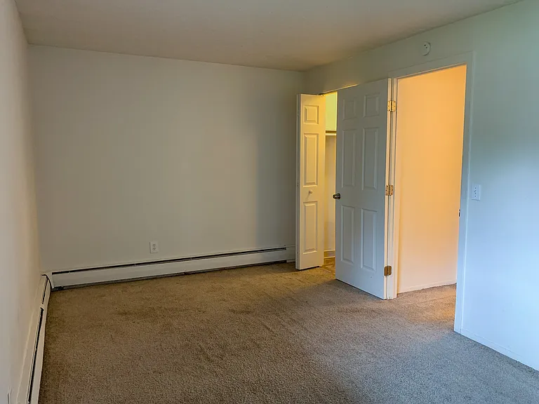 5717-5719 Nantucket Dr S — Photo 14