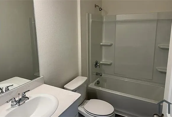 219 Savannah Way — Photo 5