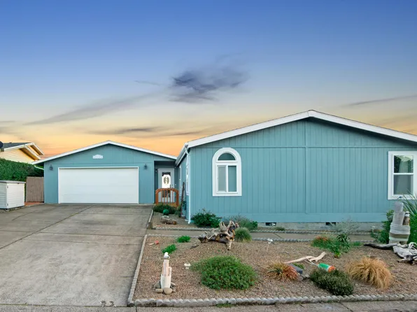 648 NE 56th St, Newport, OR 97365