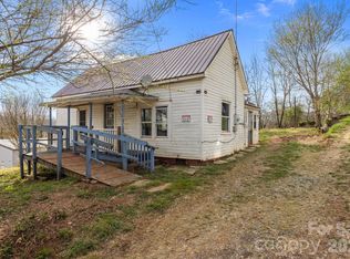 161 Pandora Cir, Canton, NC 28716