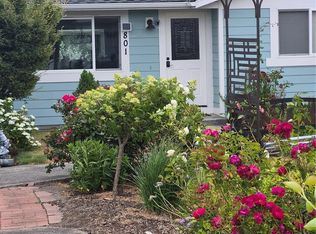801 Livingston Bay Shore Drive, Camano Island, WA 98282