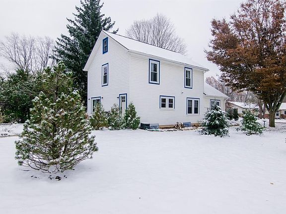 5th image of 2750 Valley Dr