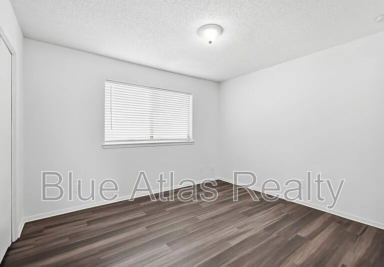 2718 Wimbledon Ct #C — Photo 13