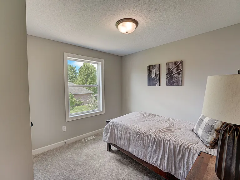 1145X W Laketowne Dr NE — Photo 24