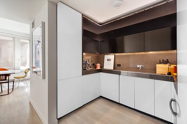 Rented by Douglas Elliman | media 33