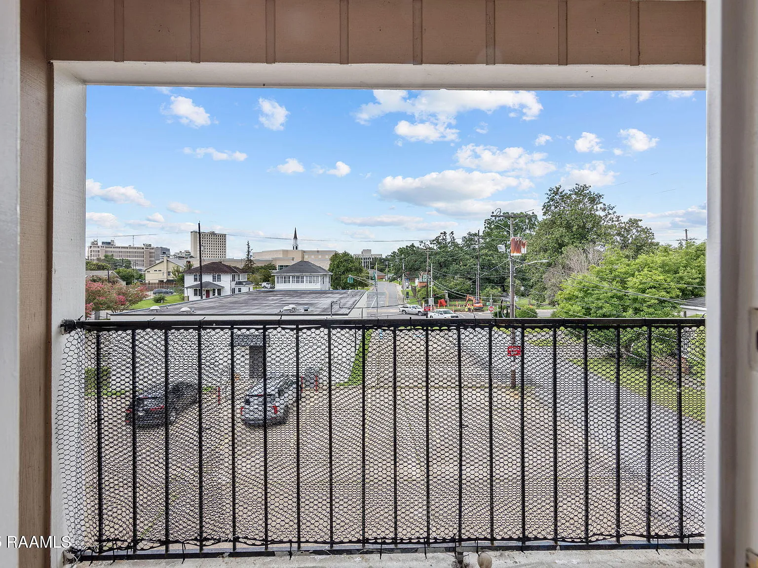 2 bed, 800 sqft, $1,200 — Photo 2