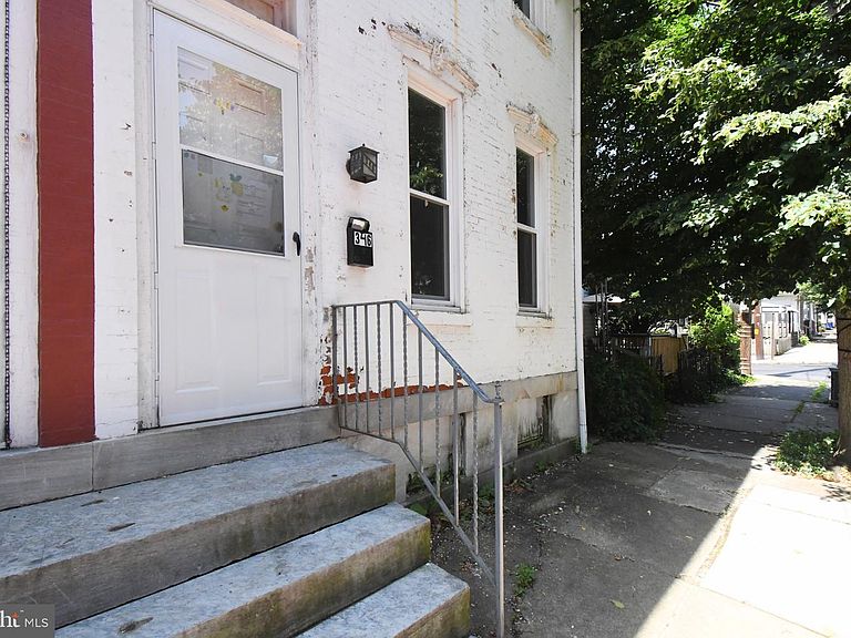 Listing photo 4