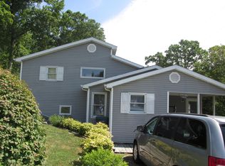 10 Red Bird Dr, Burnside, KY 42519