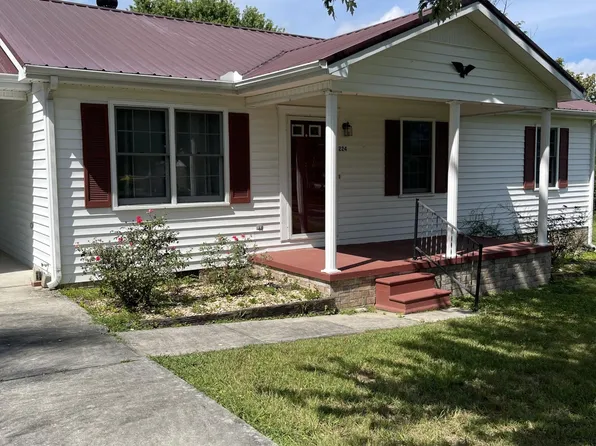 224 Wesley St, Tullahoma, TN 37388