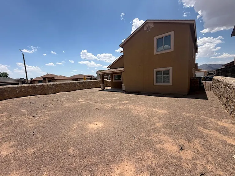 12008 Copper Hill Pl — Photo 34