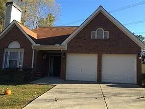 4654 Hampton Cir NE