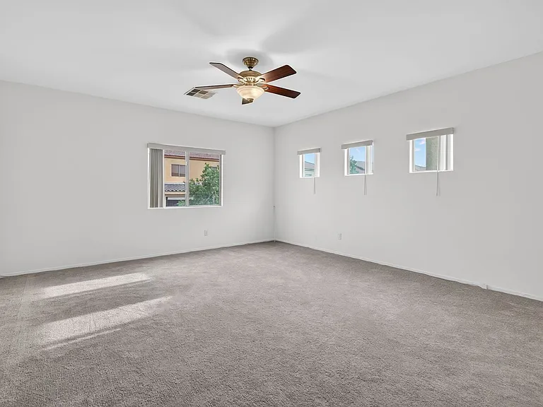 1704 Patrick Thomas Ct — Photo 24