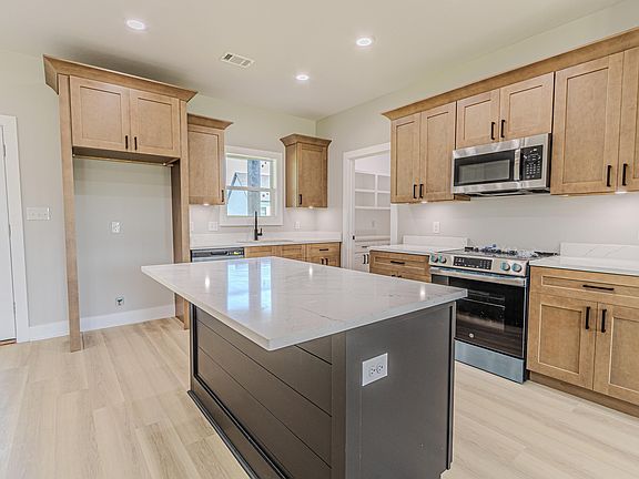 2nd image of 1401 S 31st St #1/2