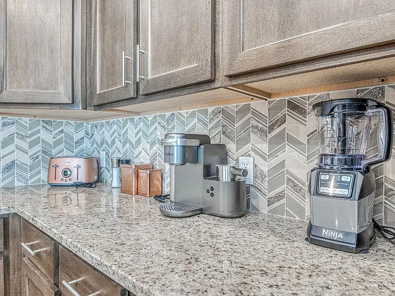 2816 Sammy Cervantes St — Photo 16