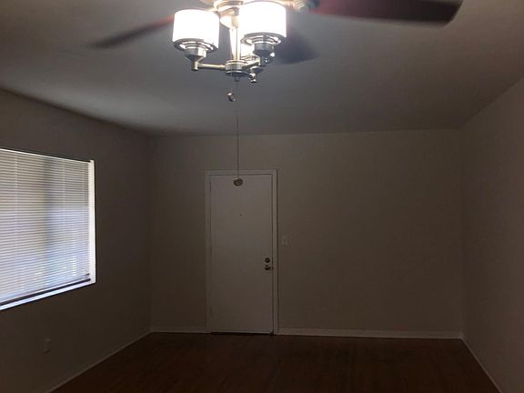 4th image of 233 Phoenetia Ave APT 6