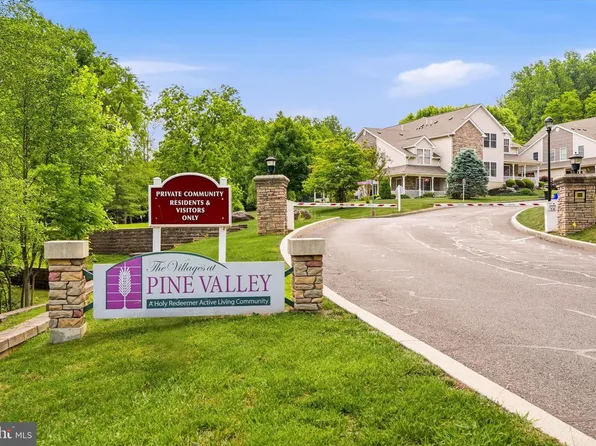 300 Tyler Ct Unit 446, Philadelphia, PA 19111