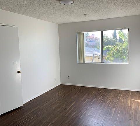 3rd image of 3228 W 139th St APT 2