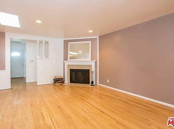 5th image of 12721 Arminta St