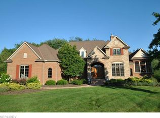 6575 Summer Wind Dr, Brecksville, OH 44141