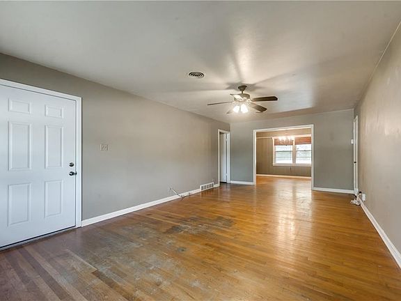 5th image of 3513 Leith Ave
