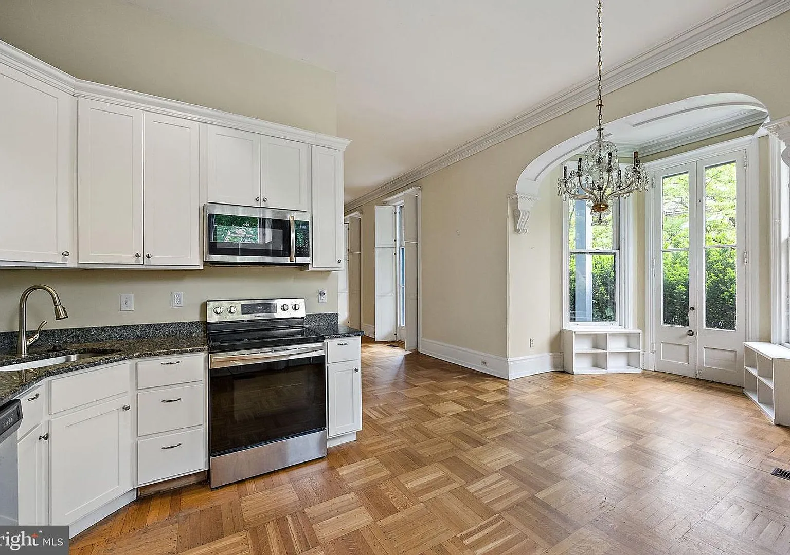 1401 Delaware Avenue — Photo 3