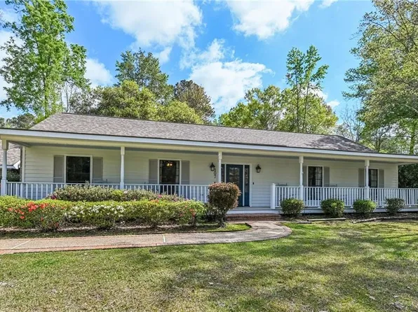 107 Heatherstone Ln, Covington, LA 70433